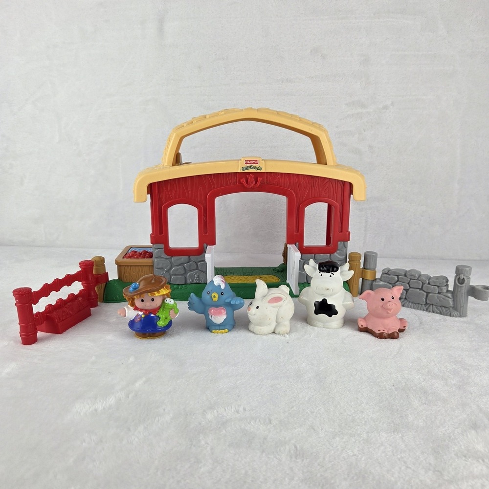 Vintage 2003 Fisher Price Little People Animal Sounds Stable B8797 Figures READ